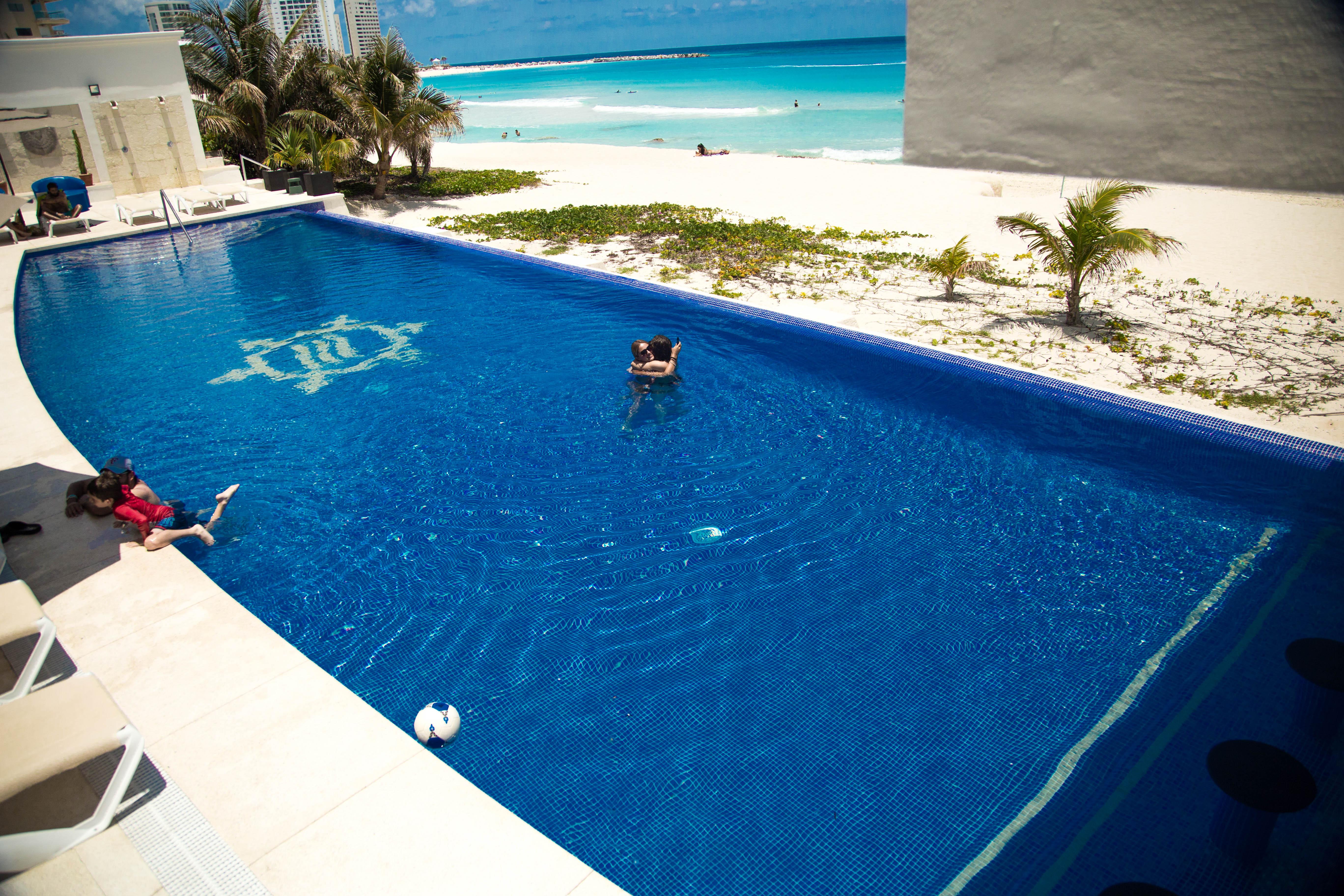 Ocean Dream Cancun By Guruhotel Exterior photo